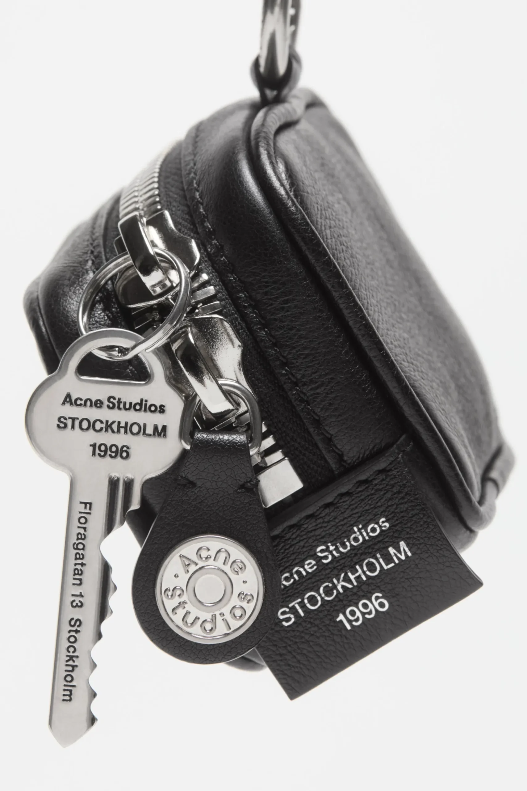 Camero Clip headphones case