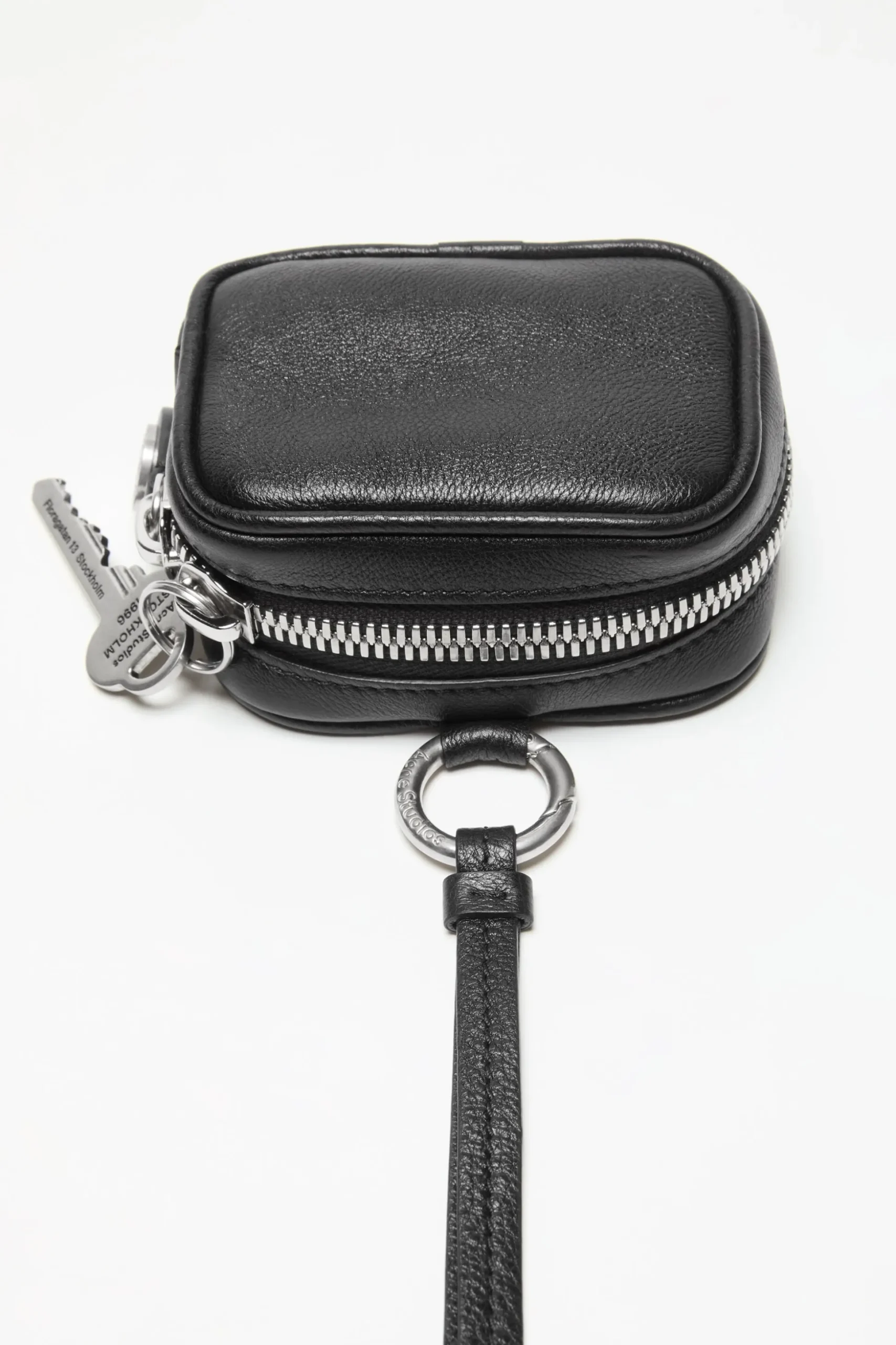 Camero Clip headphones case
