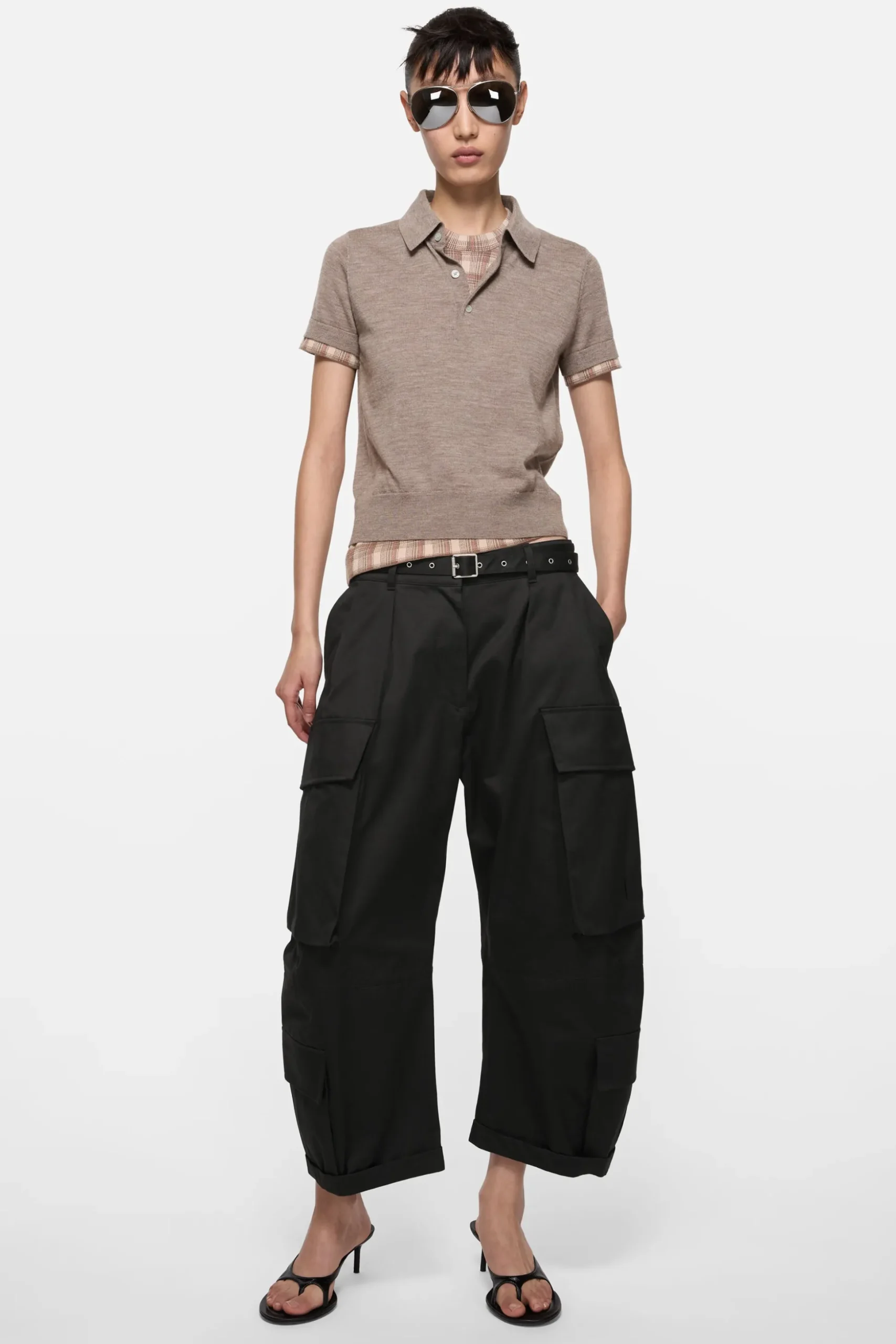 Cargo trousers with belt