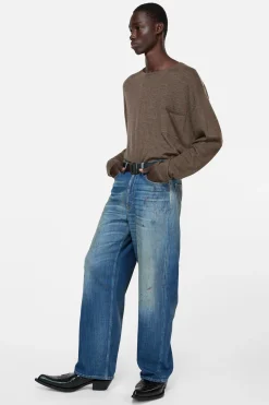 Cashmere sweater