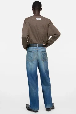 Cashmere sweater