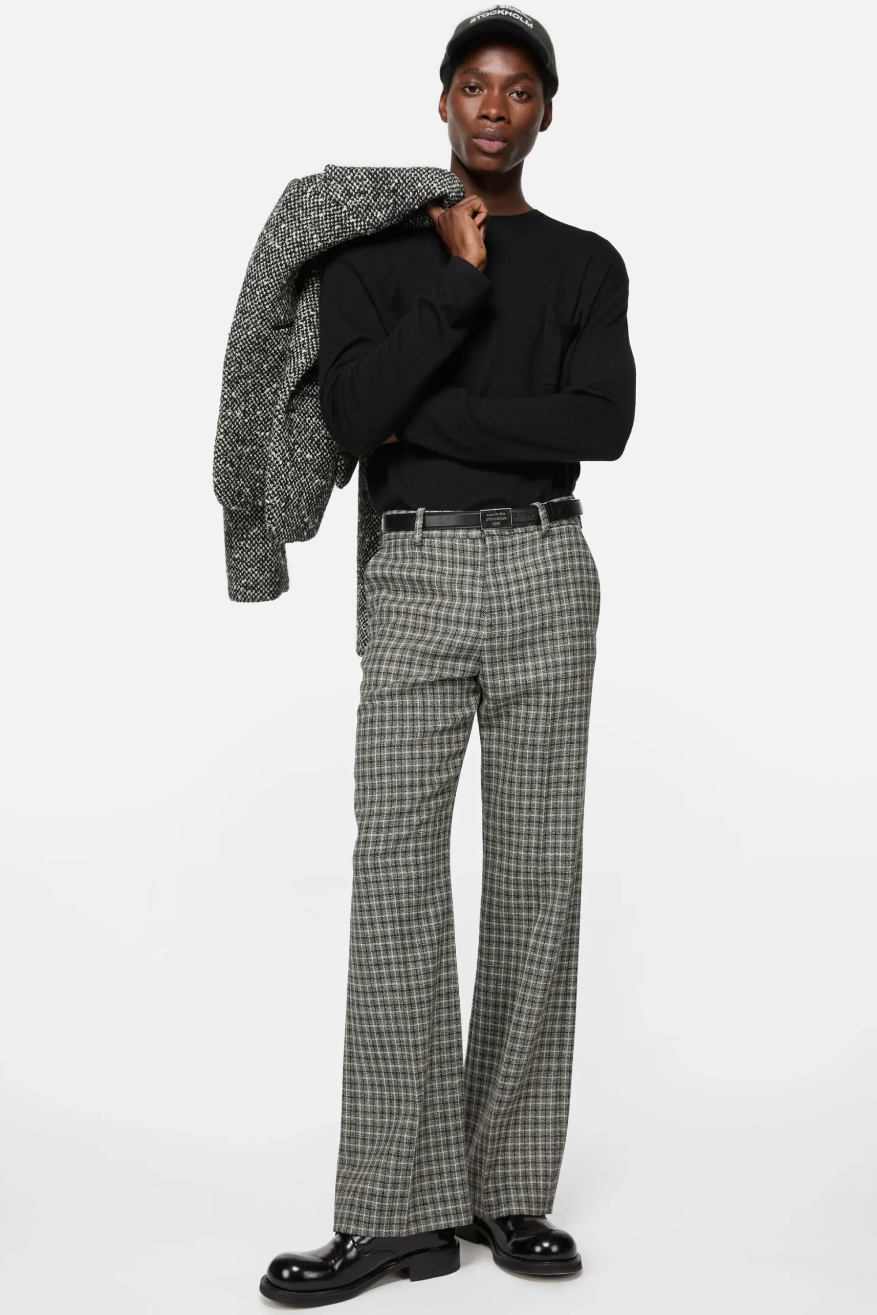 Cashmere sweater with pocket