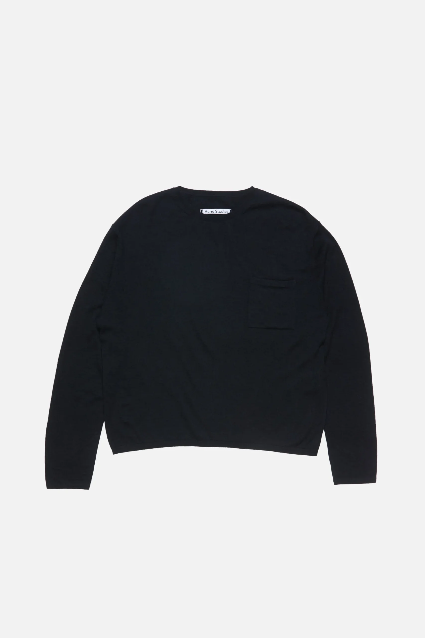 Cashmere sweater with pocket