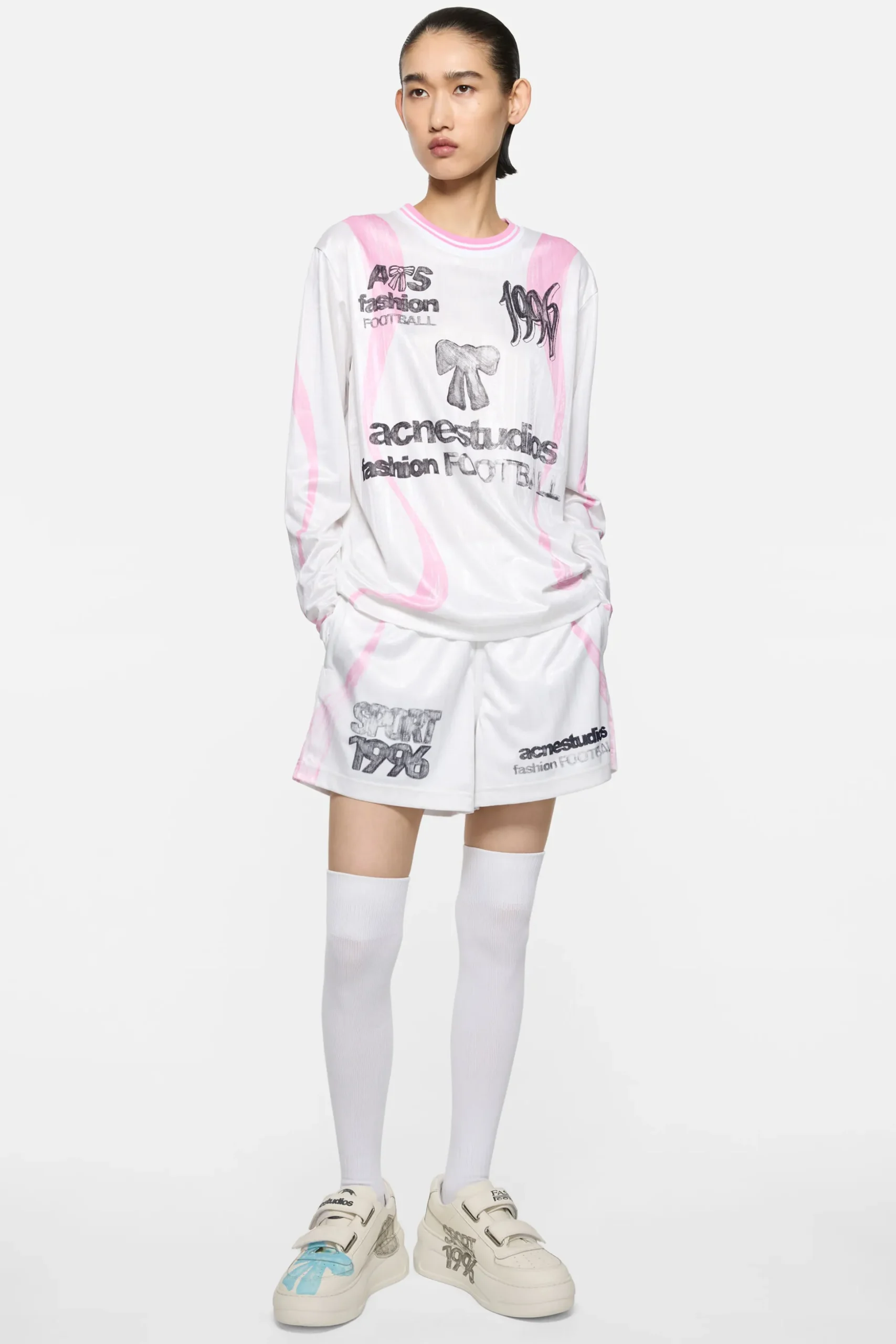 Casual graphic shorts