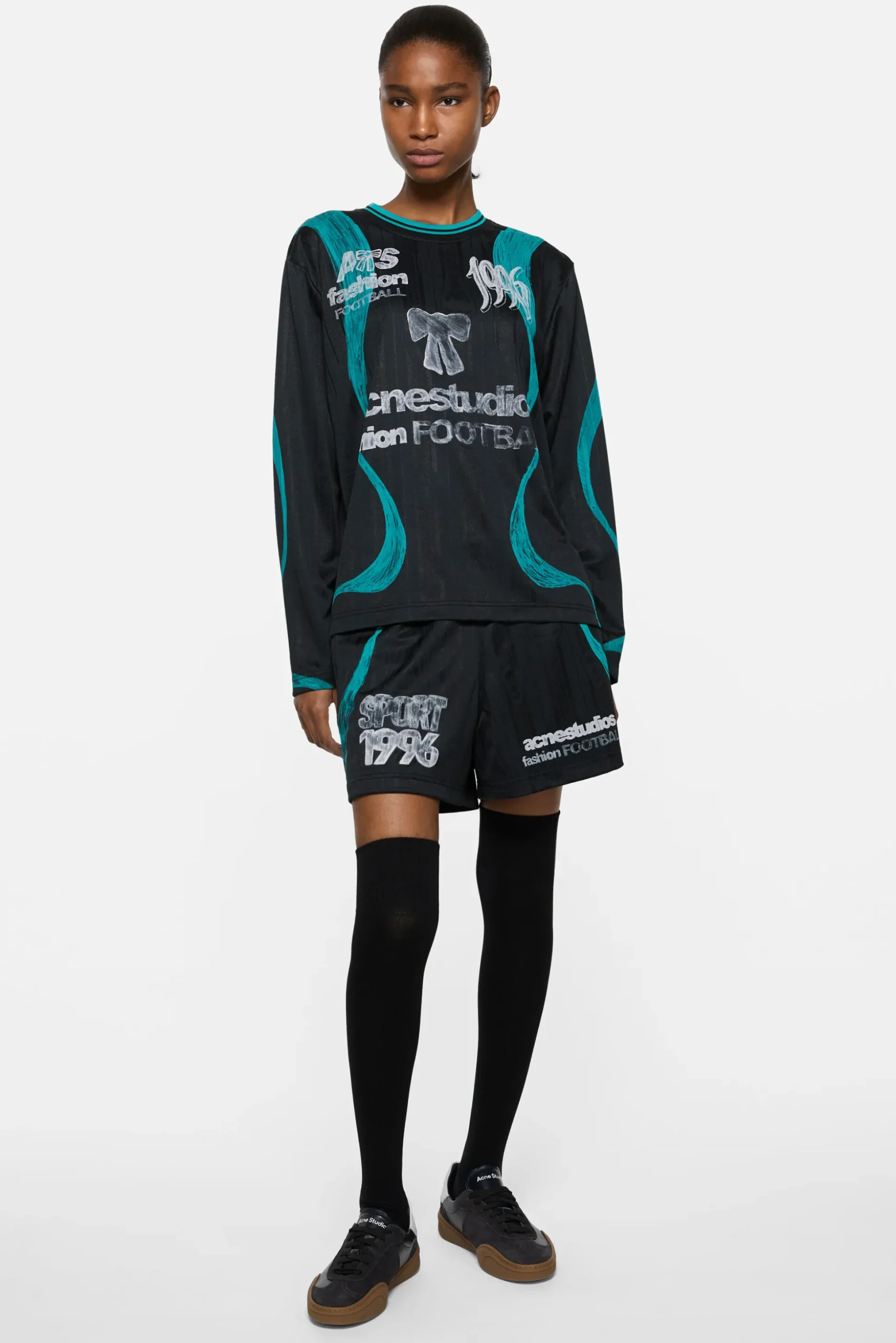 Casual graphic shorts