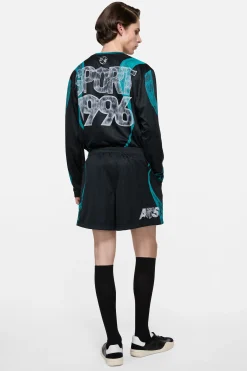 Casual graphic shorts
