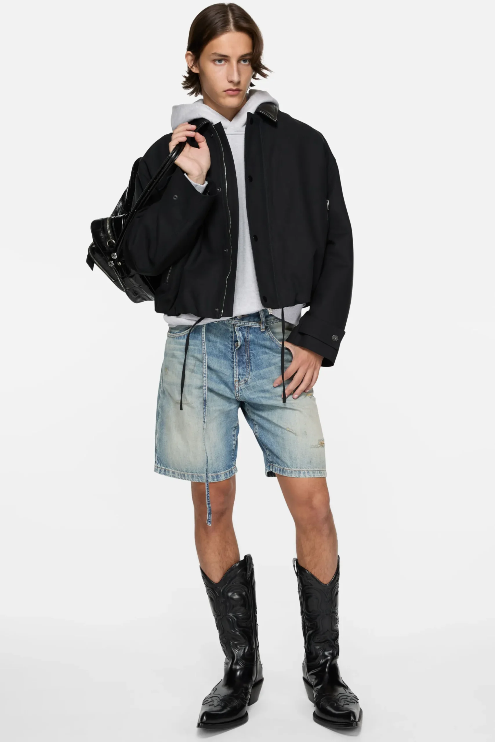 Denim shorts with belt