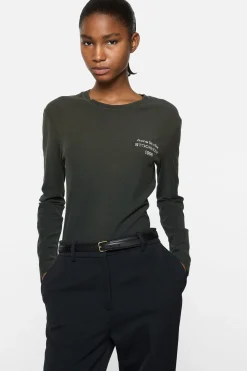 Distressed logo t-shirt