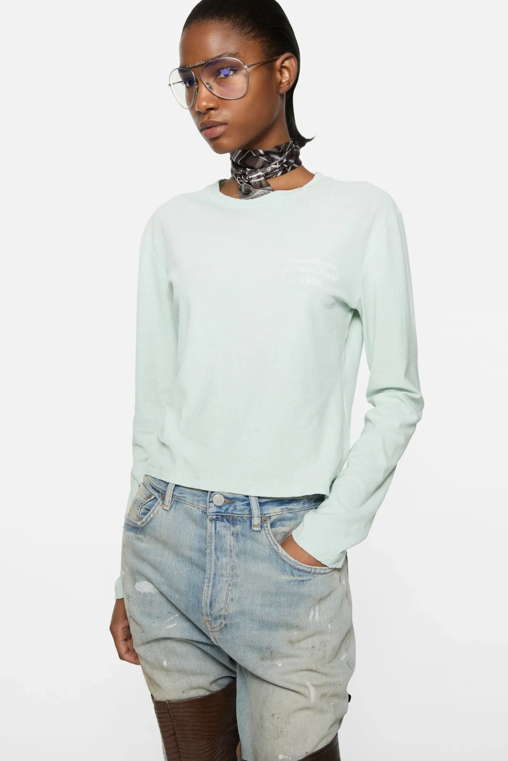 Distressed logo t-shirt