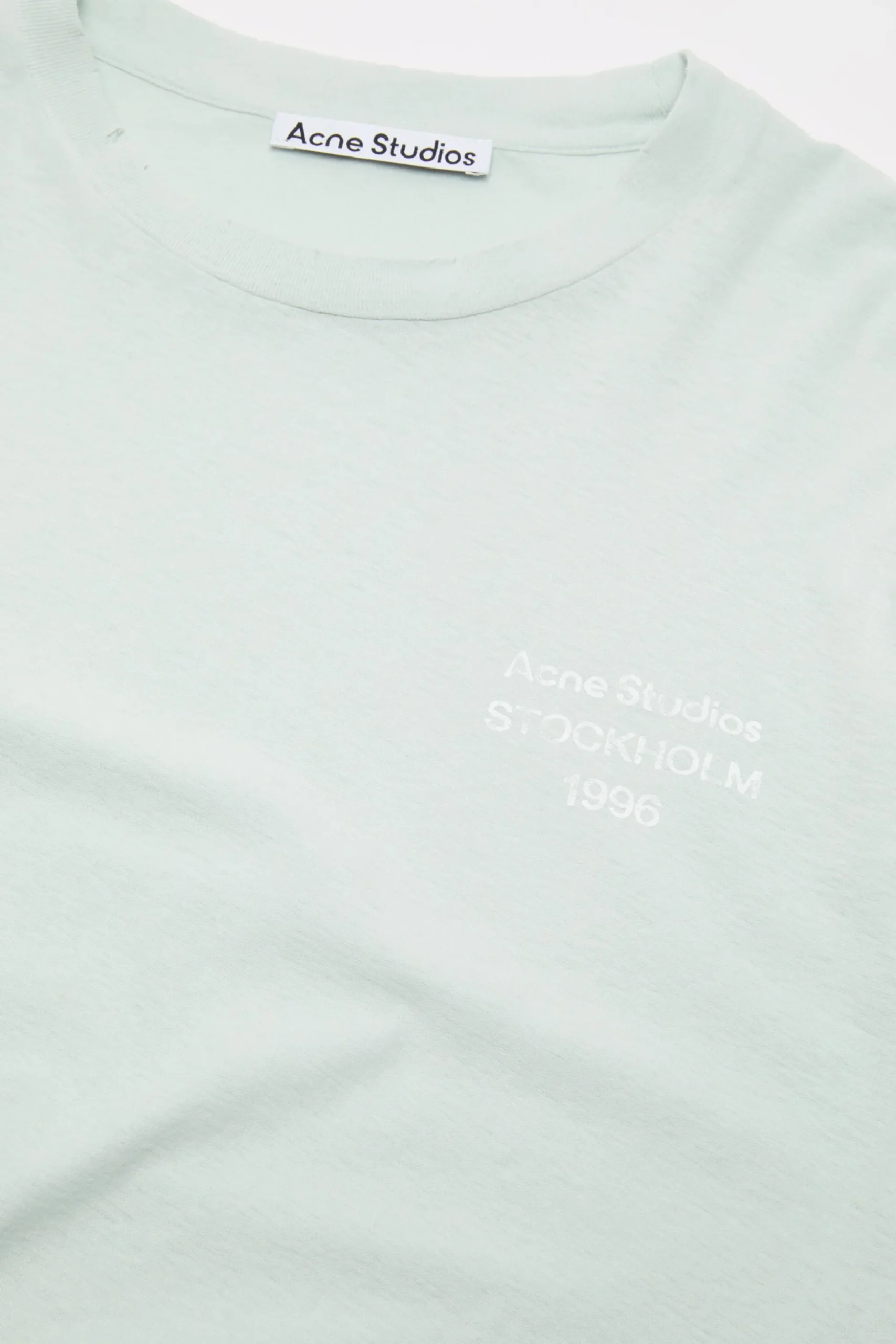 Distressed logo t-shirt
