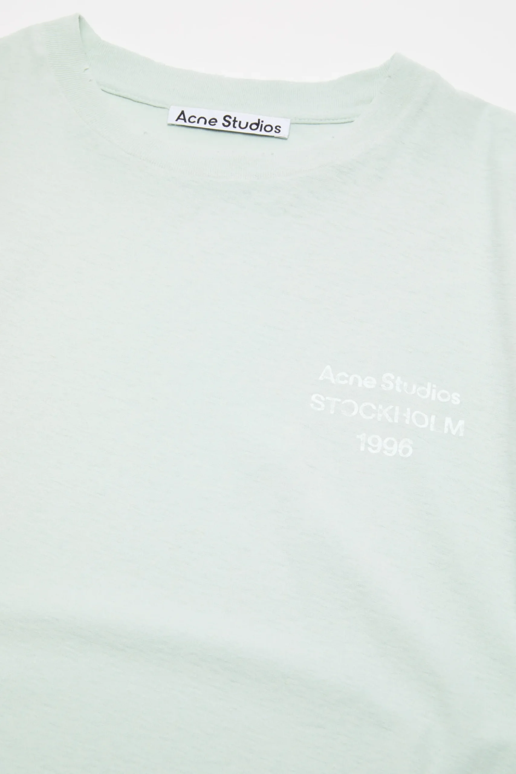 Distressed logo t-shirt