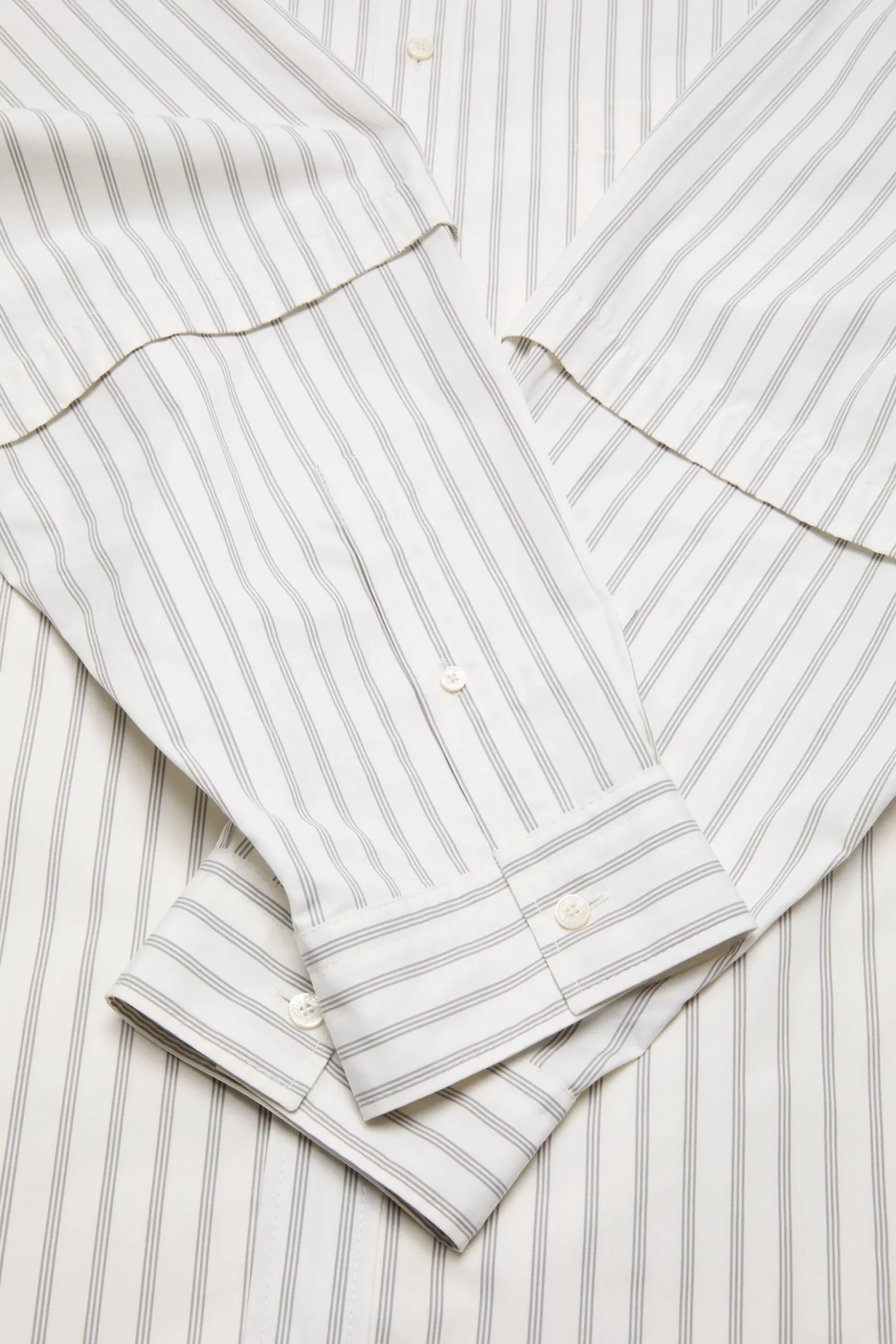 Double-sleeve striped shirt