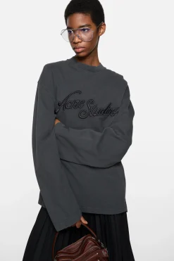 Embroidered logo t-shirt
