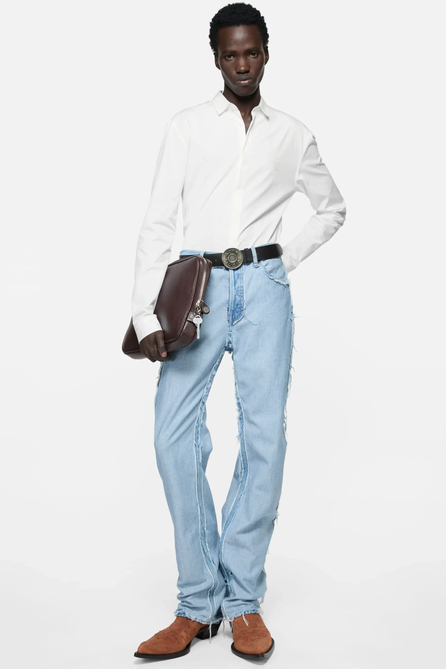 Fitted button-up shirt