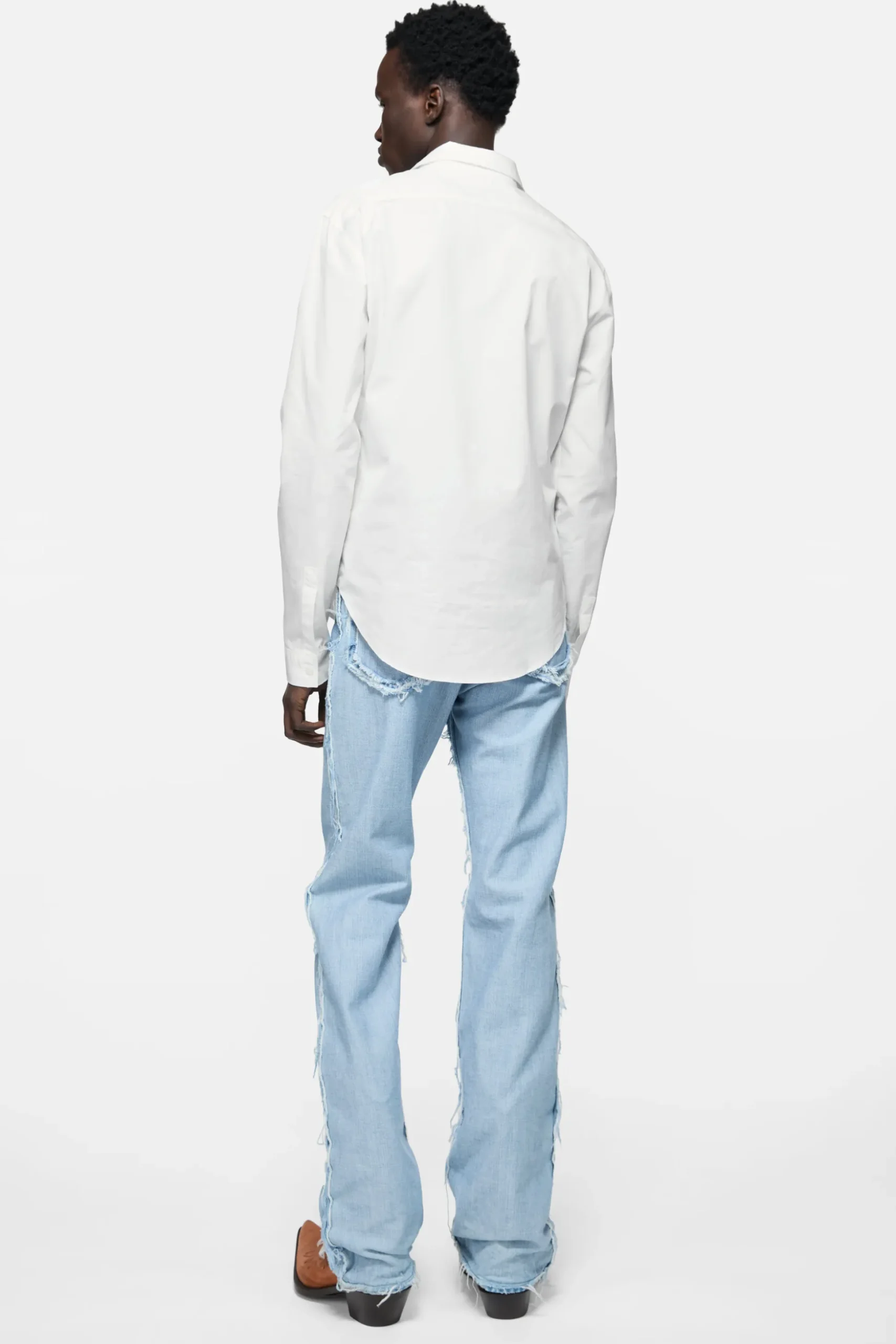 Fitted button-up shirt