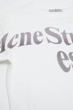 Fitted graphic t-shirt