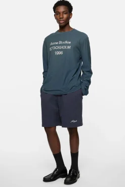 Fleece shorts with logo