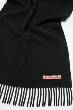 Fringe wool scarf – Narrow