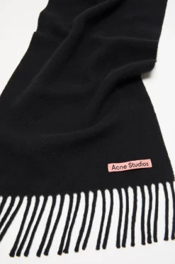 Fringe wool scarf - skinny