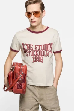 Graphic t-shirt