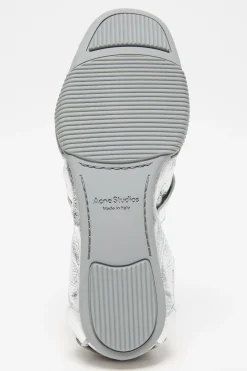 Lace-up leather shoes