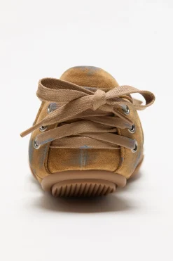 Lace-up suede shoes