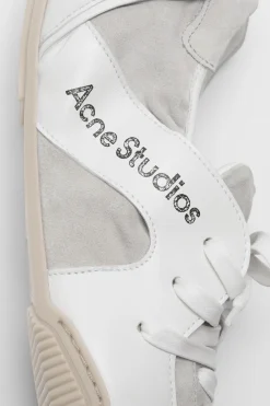 Leather lace-up shoes