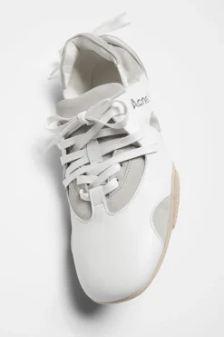 Leather lace-up shoes