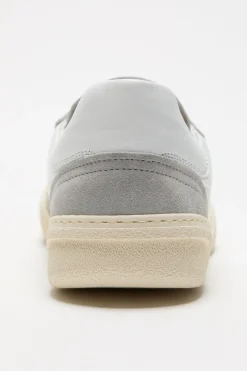 Leather sneakers