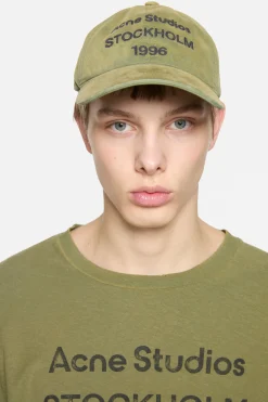Logo cap
