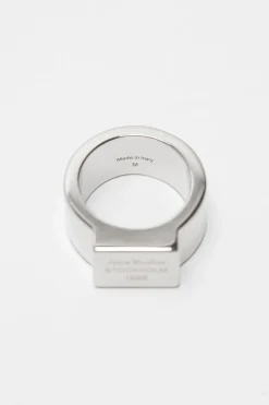 Logo engraved signet ring