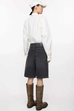 Loose fit denim shorts