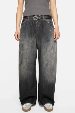 Loose fit jeans - 2023
