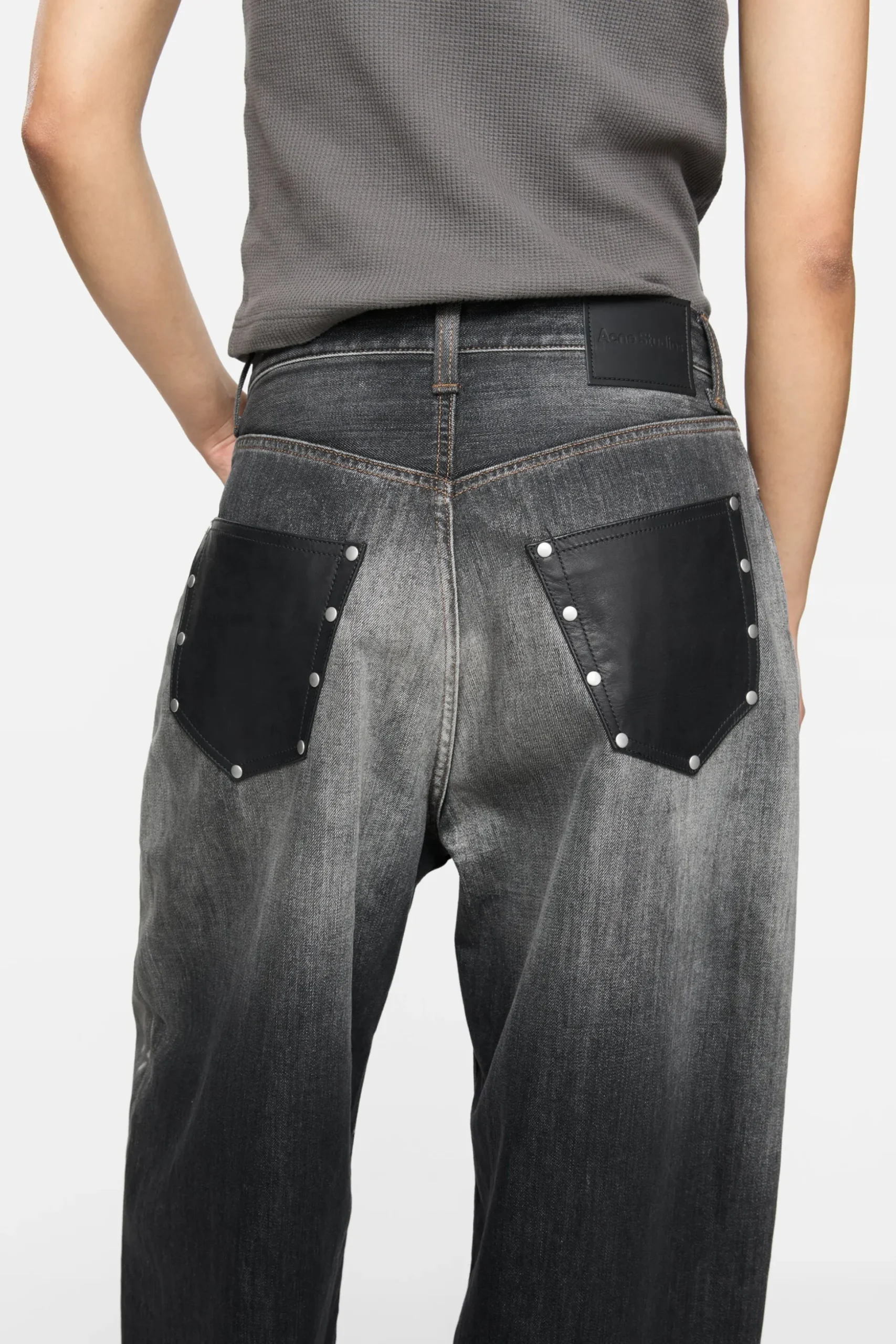 Loose fit jeans - 2023