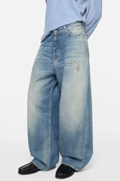 Loose fit jeans - 2023