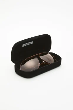 Metal aviator sunglasses