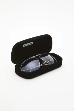 Metal aviator sunglasses