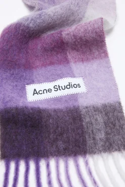 Mohair checked scarf