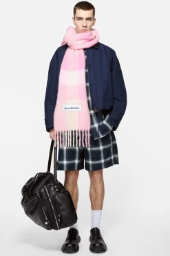 Mohair checked scarf