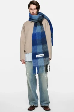 Mohair checked scarf