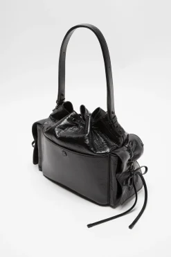 Multipocket bucket bag