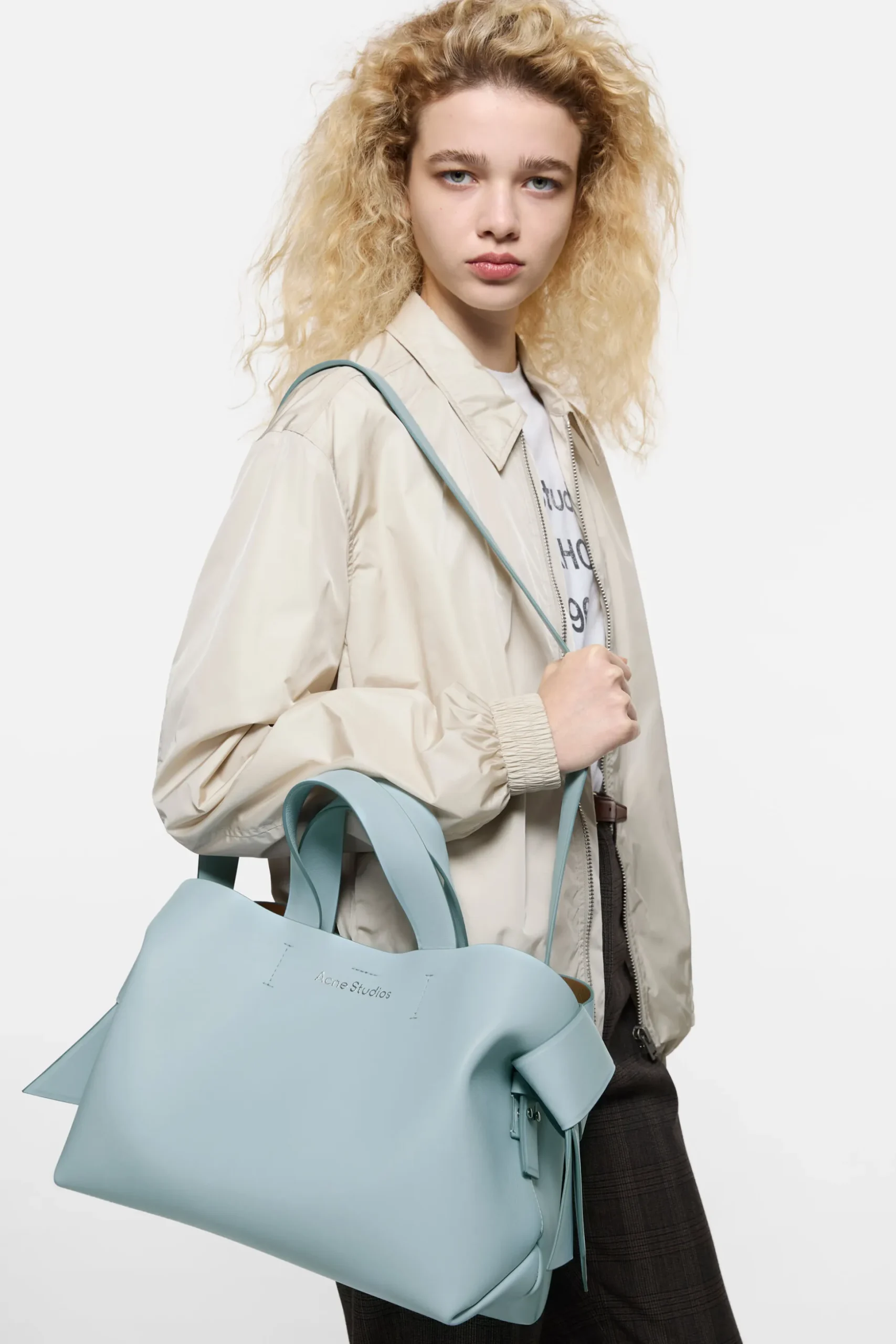 Musubi leather tote