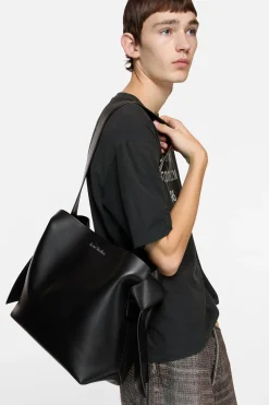 Musubi midi shoulder bag