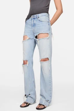 Regular fit distressed jeans - 2010F