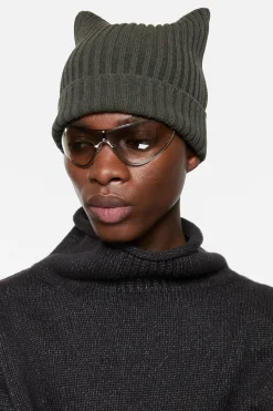 Ribbed square beanie