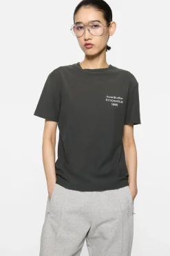 Sprayed logo t-shirt