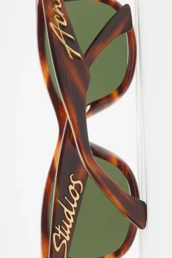 Square-frame sunglasses