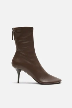 Stretch leather ankle boot