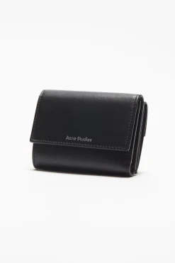Trifold leather wallet