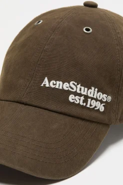 Waxed logo cap